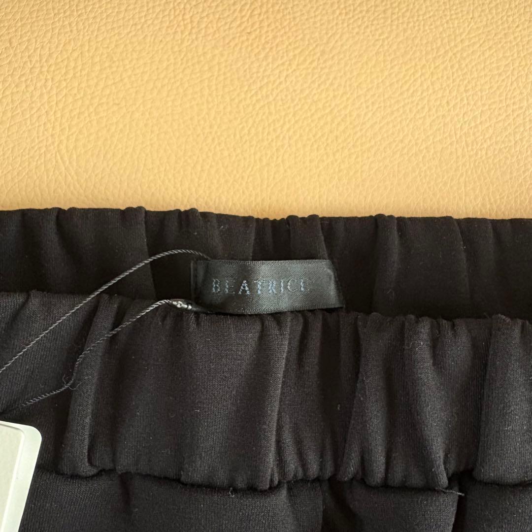 カコ　新品　ベアトリス　ロビンズ　ダンボールパンツ　ブラック　34
