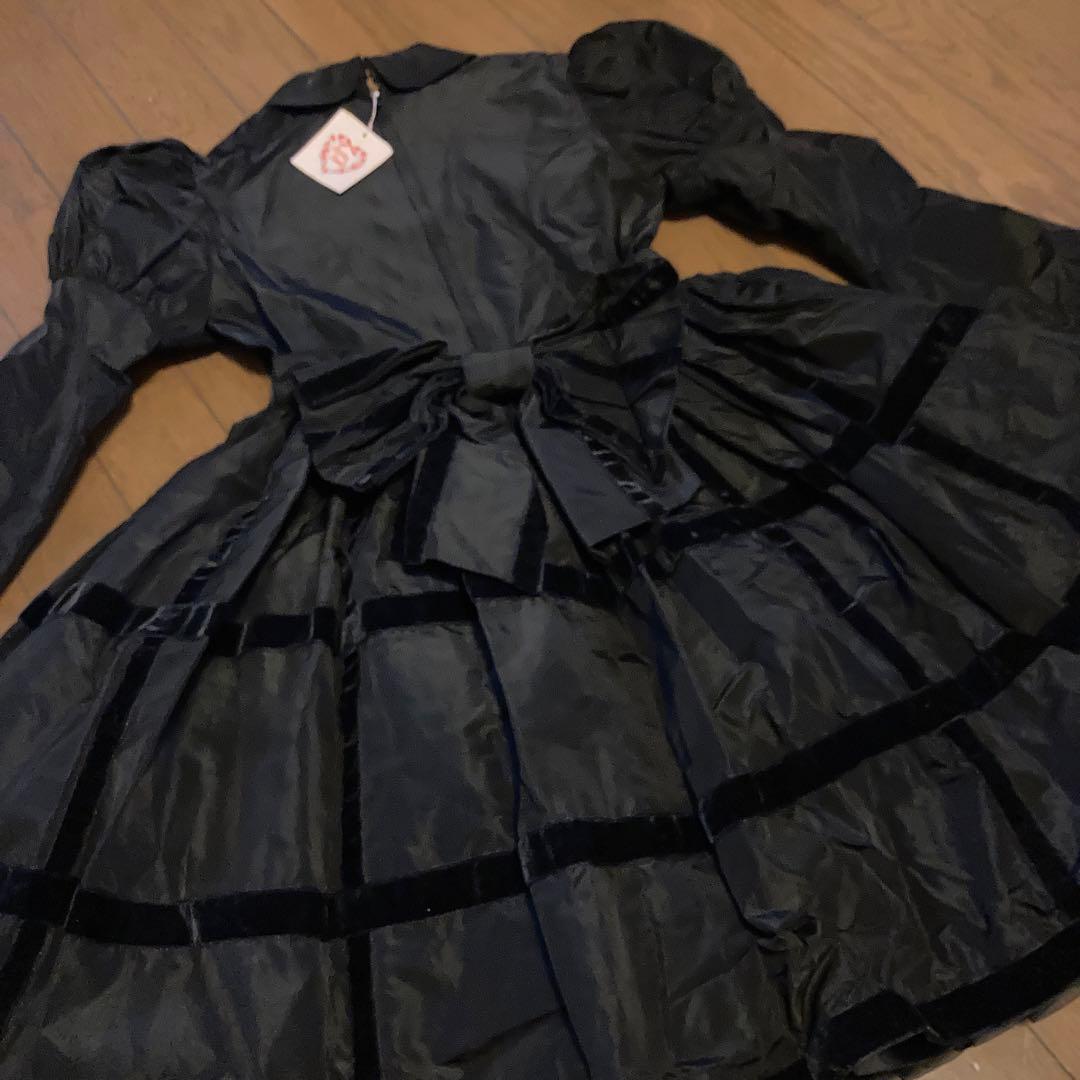 あけちゃん❤︎シャーリーテンプル１３０❤︎黒リボンのワンピース❤︎ペチコート付