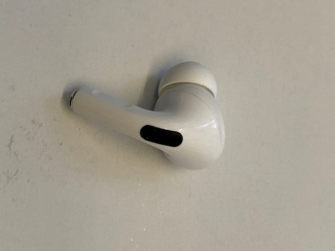 P*o様 Apple AirPods Pro ホワイト