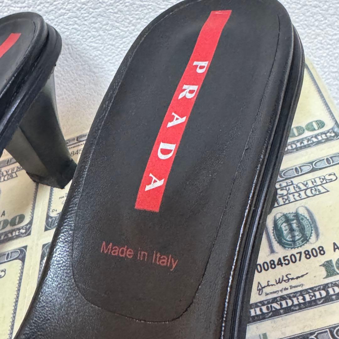 プラダ　PRADA 三角プレート　ミュール　スリッパ