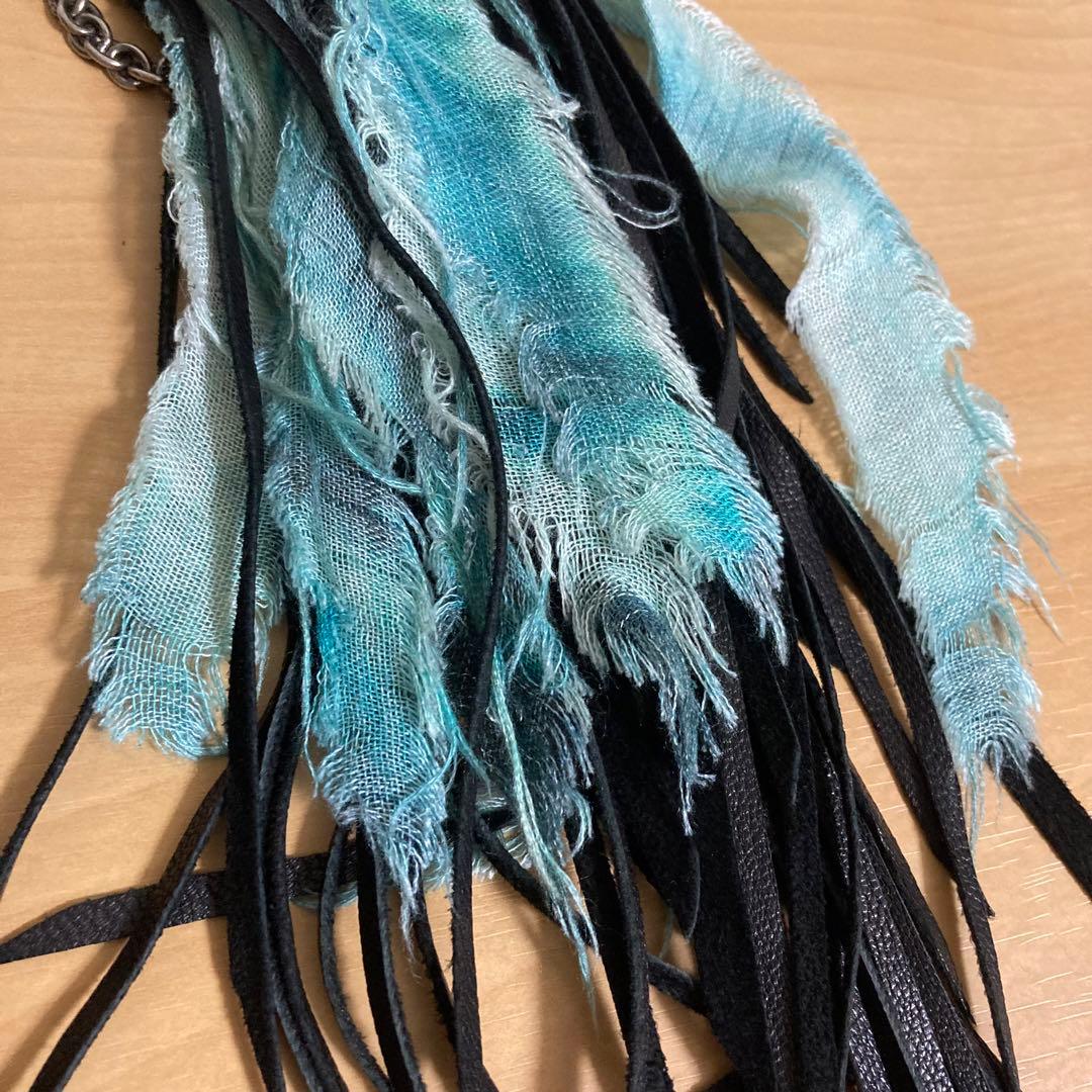 KMRii ケムリ フェザーフック キーホルダー