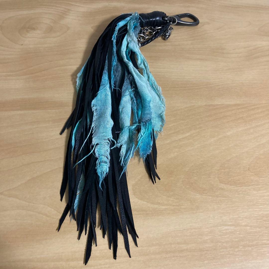 KMRii ケムリ フェザーフック キーホルダー