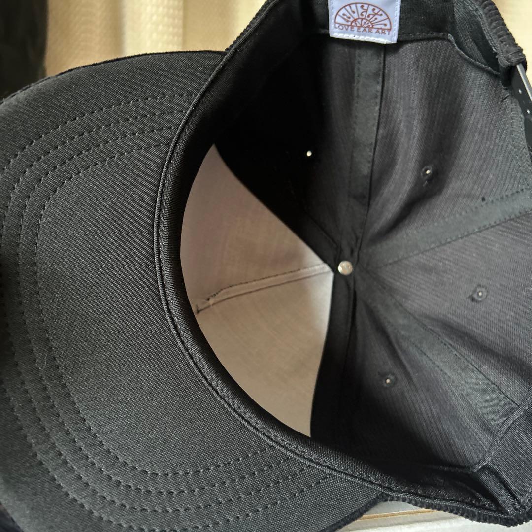 LOVE EAR ART 黒 コーデュロイ ベースボールキャップ