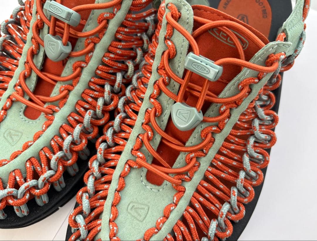 美品 KEEN UNEEK ユニーク スニーカーサンダル ミントグリーン