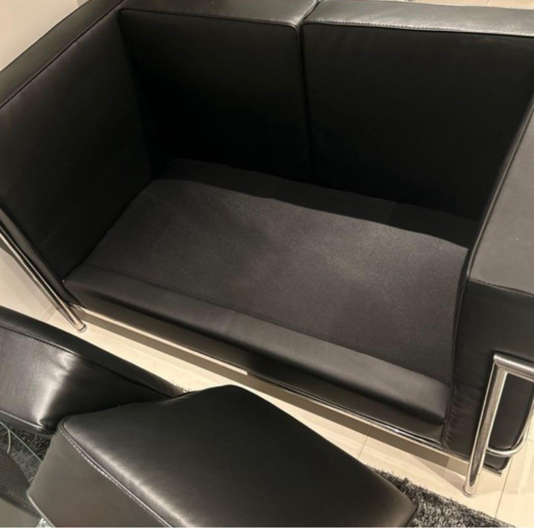 【引越し間近最終値下げ/配送料込み】ル・コルビジェリプロダクト2人掛けソファー