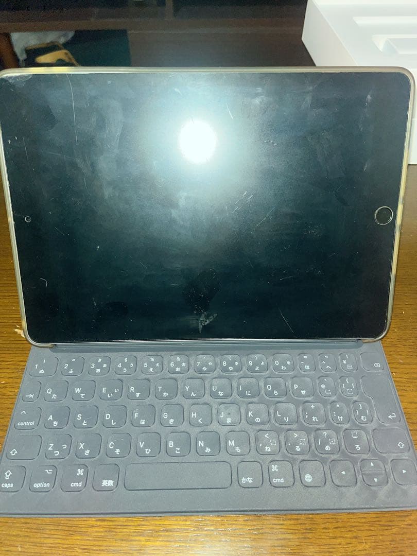 iPad (第9世代) 256GB+smartkeyboard＋背面ケース