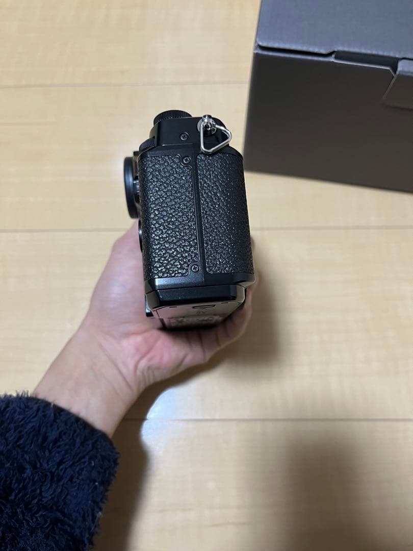 [ほぼ新品]Nikon Zf ミラーレスカメラ 本体