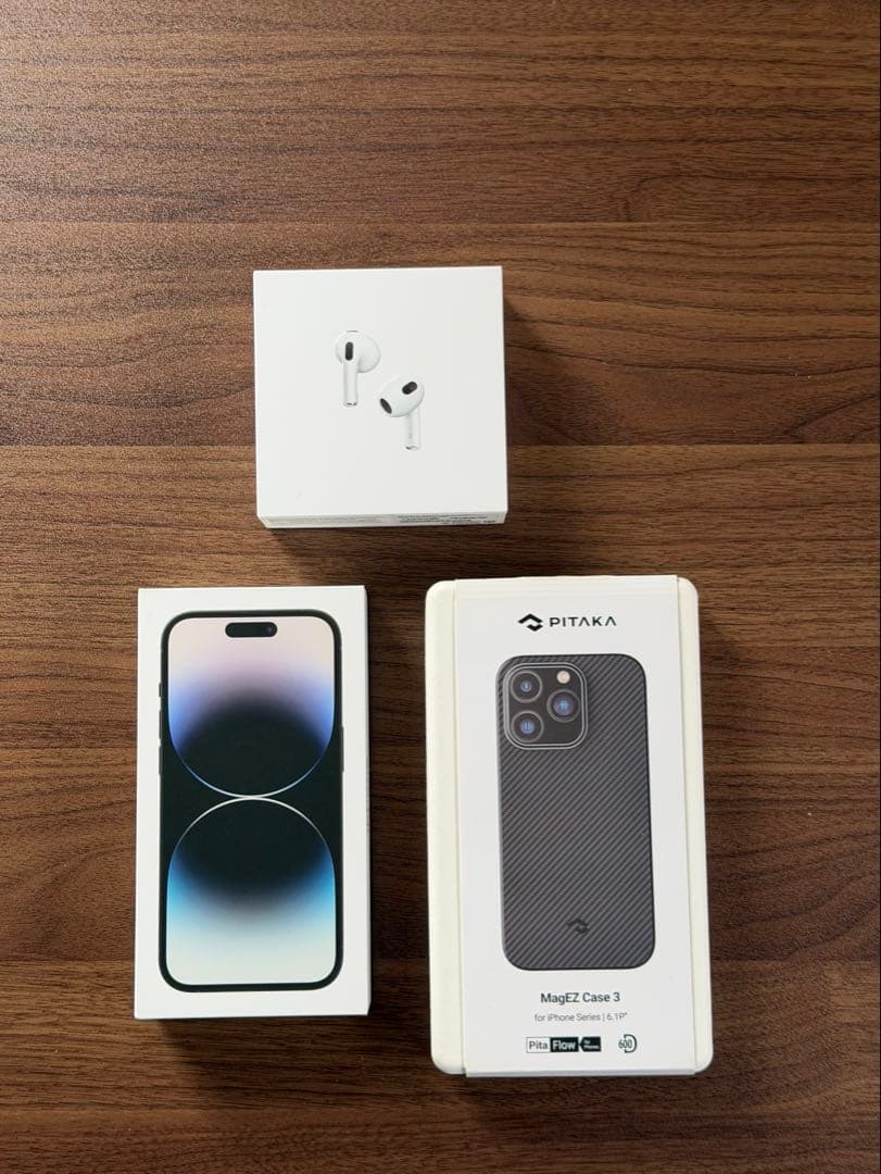 iPhone14 pro &PITKAケース&airpods(第3世代)