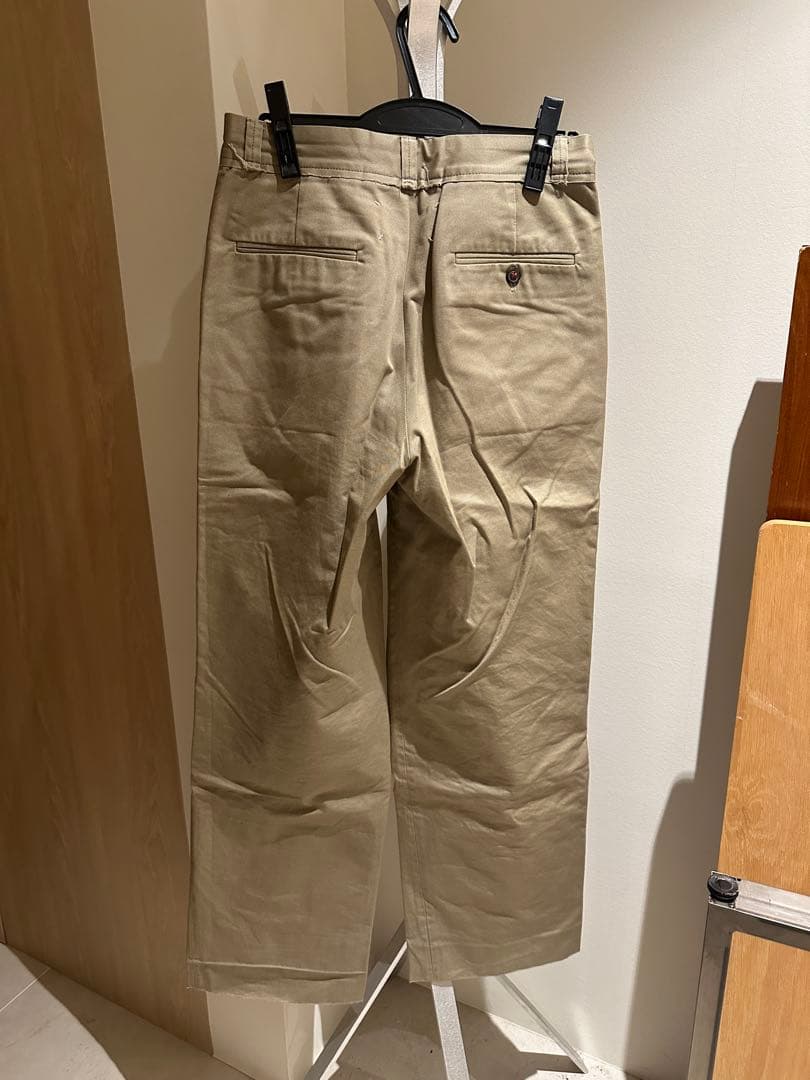 メゾンマルジェラ　ベージュ チノパン