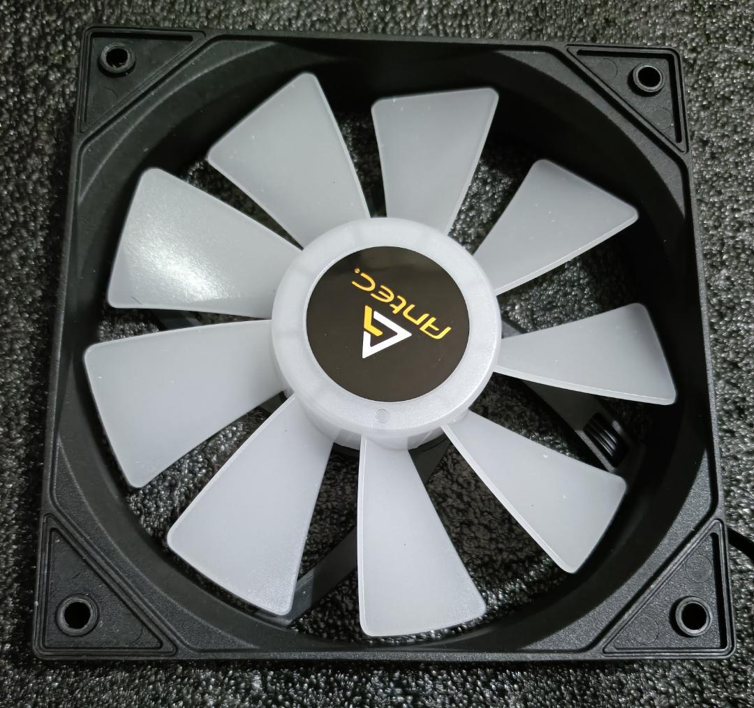 ゲーミング初心者 オーダーメイドPC