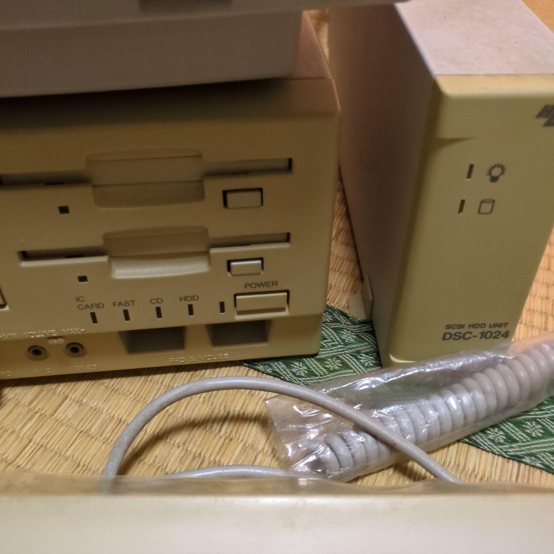 FM TOWNS Ⅱ Fresh本体＋カラーCRTディスプレイ