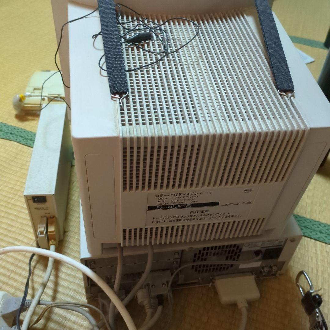 FM TOWNS Ⅱ Fresh本体＋カラーCRTディスプレイ