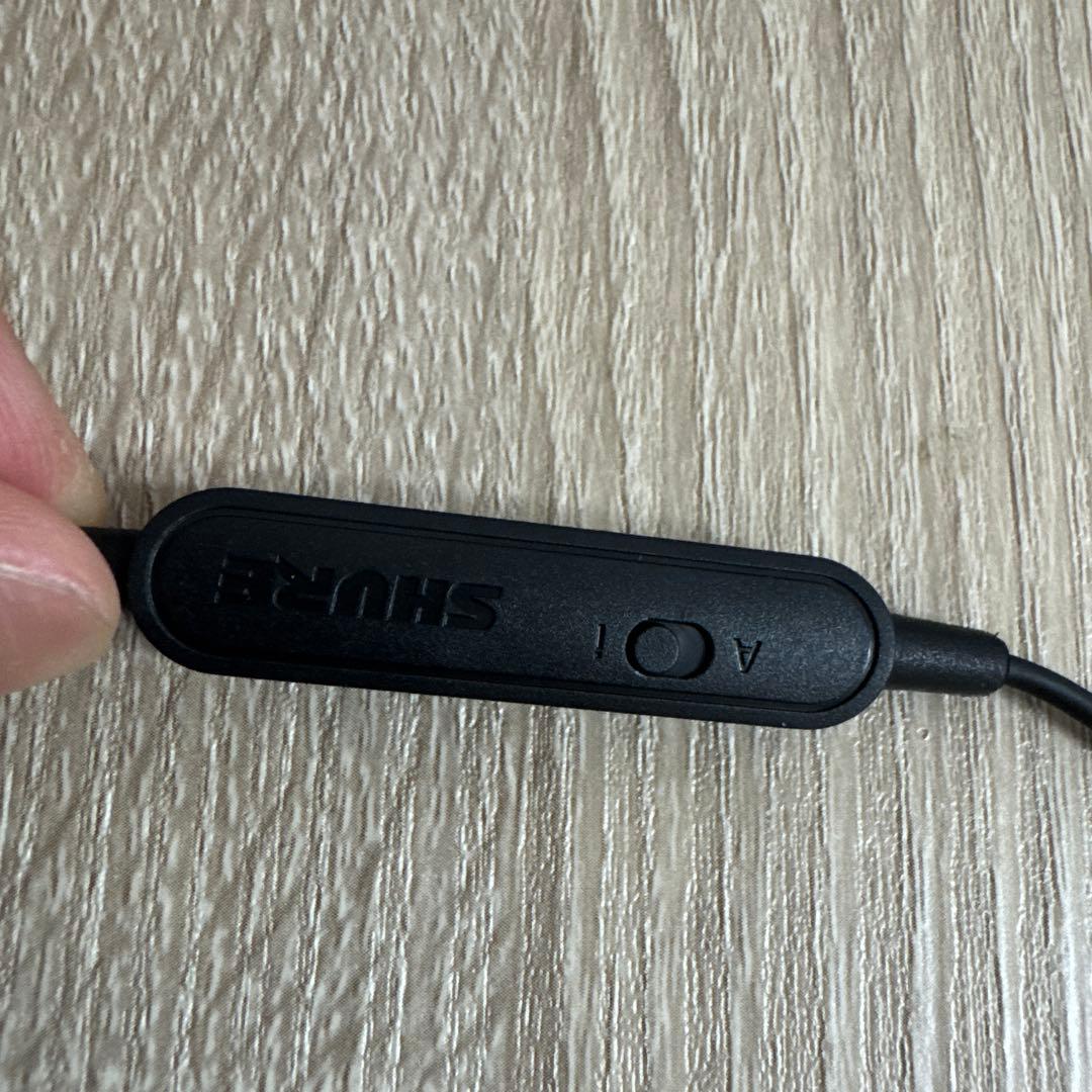SHURE 有線イヤホン 音量調整ボタン付き