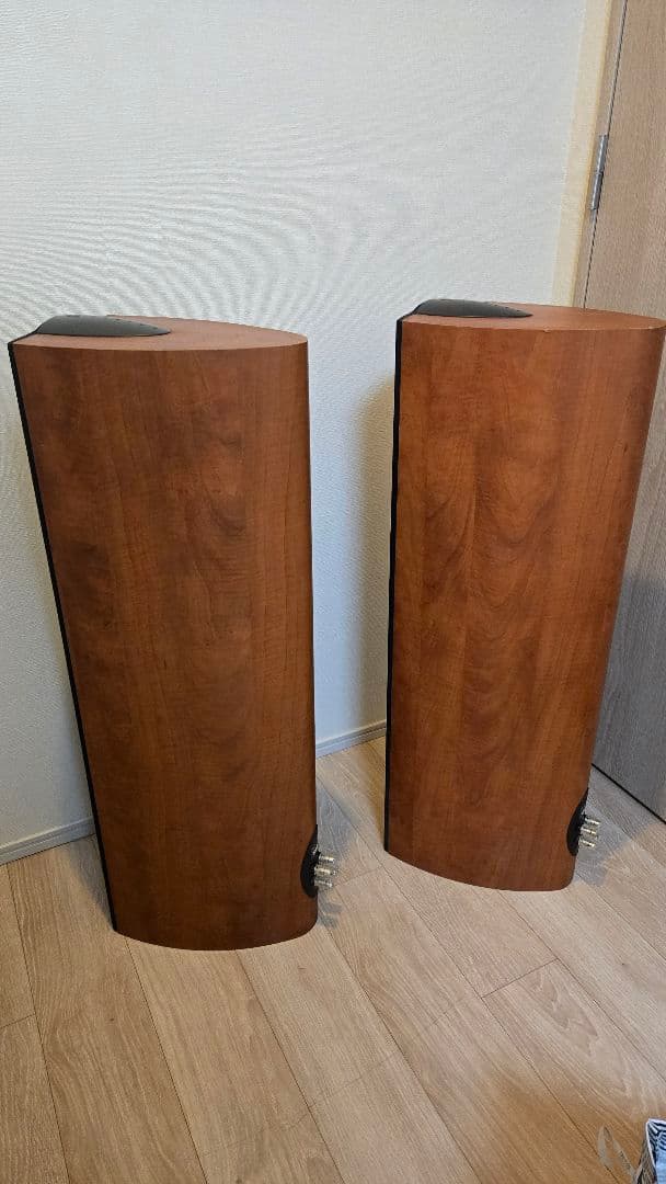 ■佐藤■KEF iQ9 トールボーイ　スピーカー　ペア