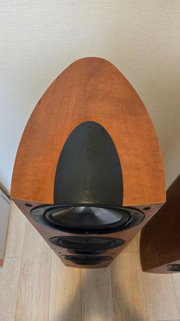 ■佐藤■KEF iQ9 トールボーイ　スピーカー　ペア