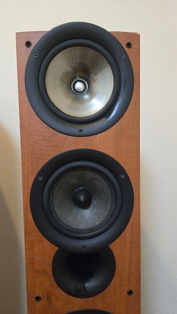 ■佐藤■KEF iQ9 トールボーイ　スピーカー　ペア