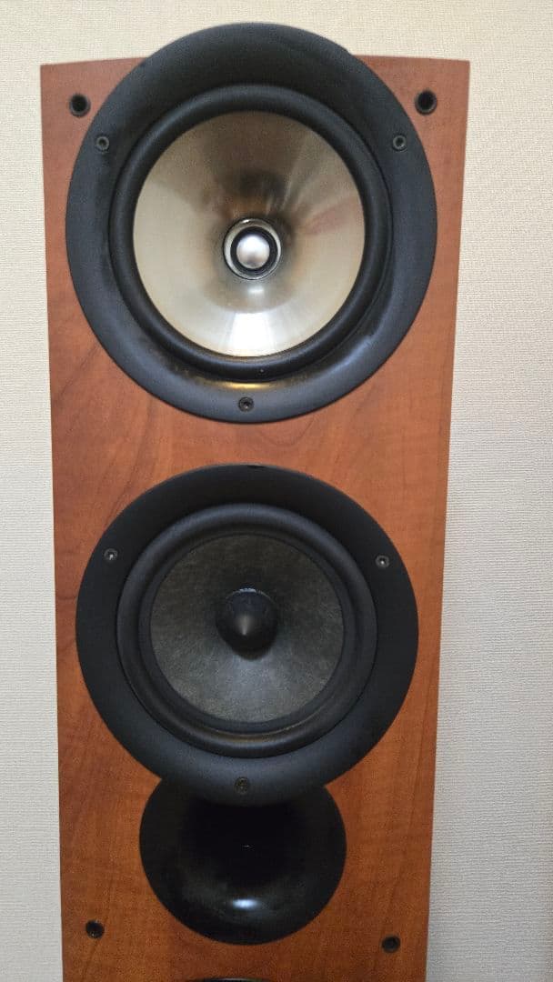 ■佐藤■KEF iQ9 トールボーイ　スピーカー　ペア