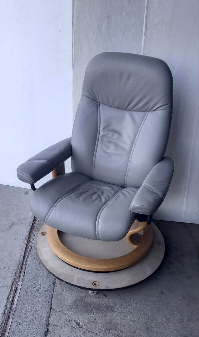 ☆Ekornes (エコーネス) リクライニングチェアー 1人ソファー レザー☆