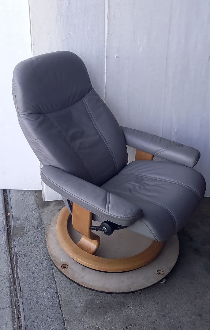 ☆Ekornes (エコーネス) リクライニングチェアー 1人ソファー レザー☆