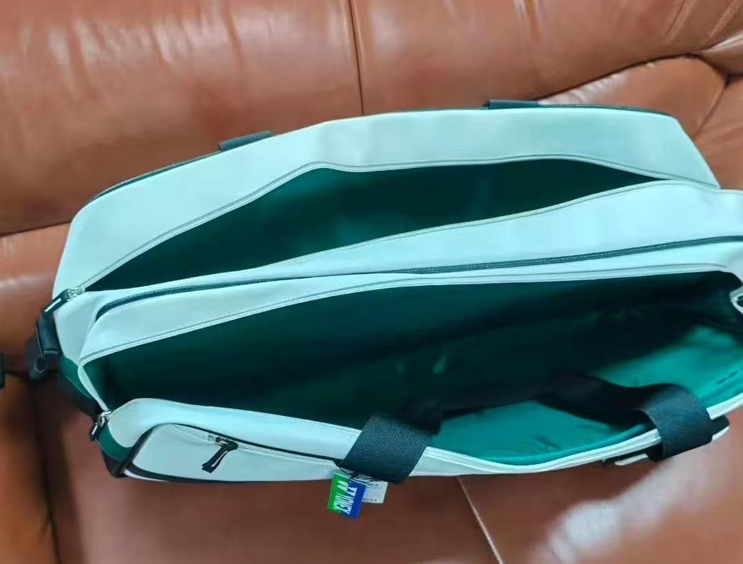 韓国YONEX 2段トーナメントバッグ 259BT006U