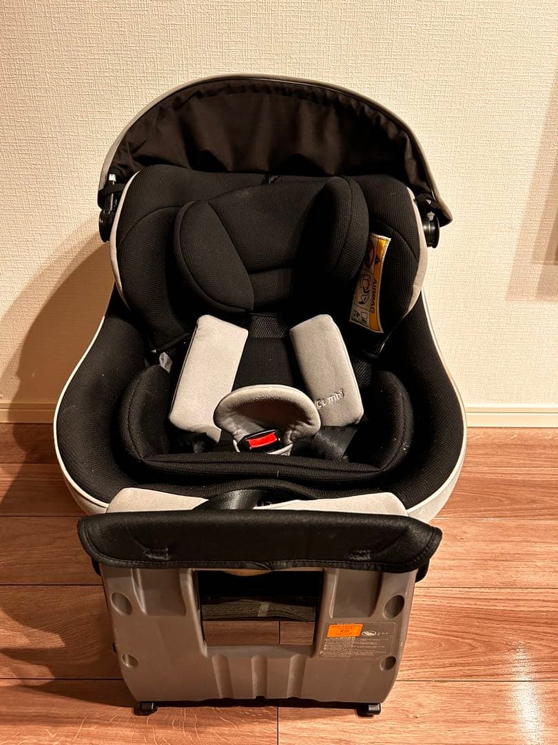 Combi チャイルドシート クルムーヴスマート　グレー　ISOFIX