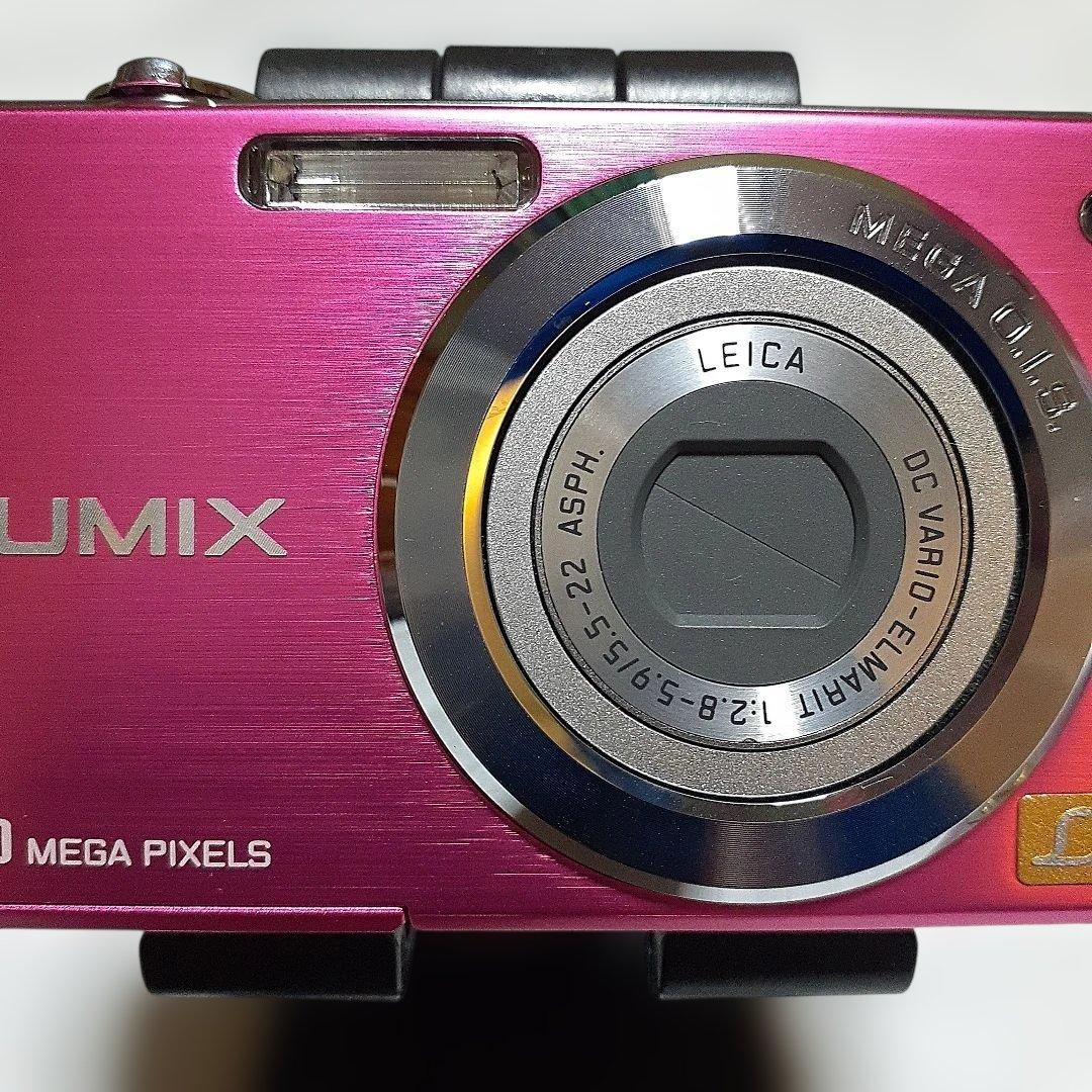 PanasoncLUMIX ピンクデジタルカメラ 10メガピクセル