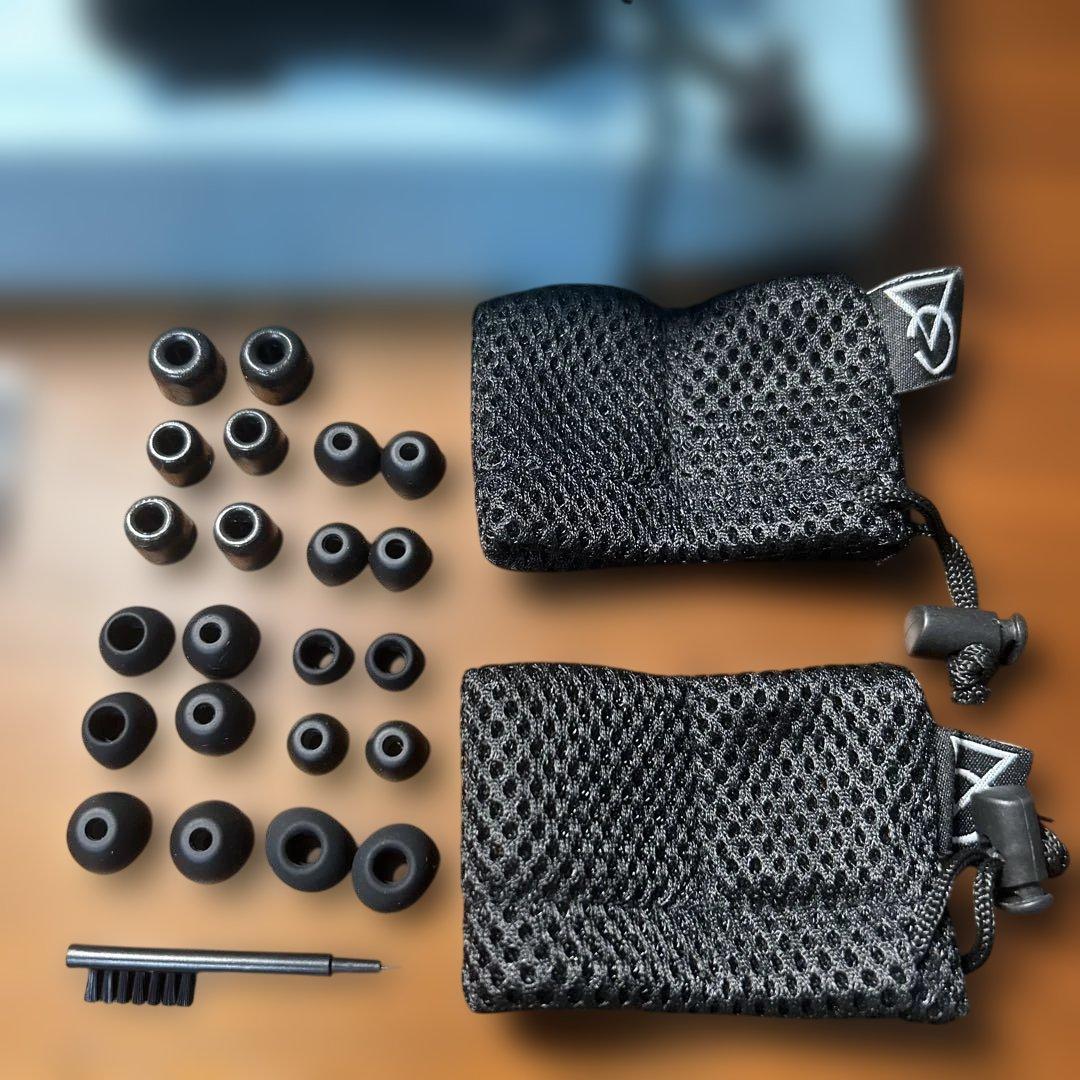 Campfire Audio C/2019 Q4 イヤホン