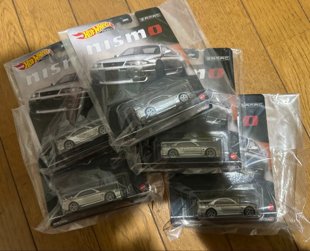 東京オートサロン2026日産ブース限定　R33GT-RニスモR-チューン 5個