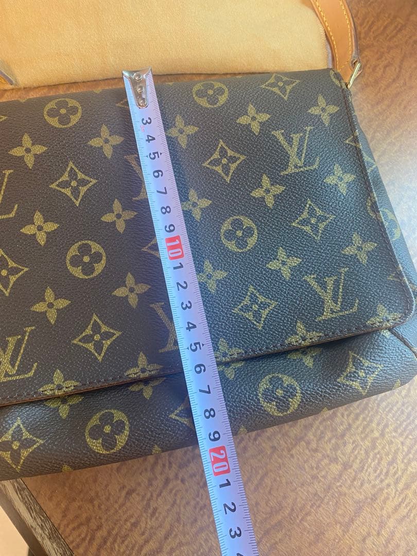 Louis Vuitton タンゴ