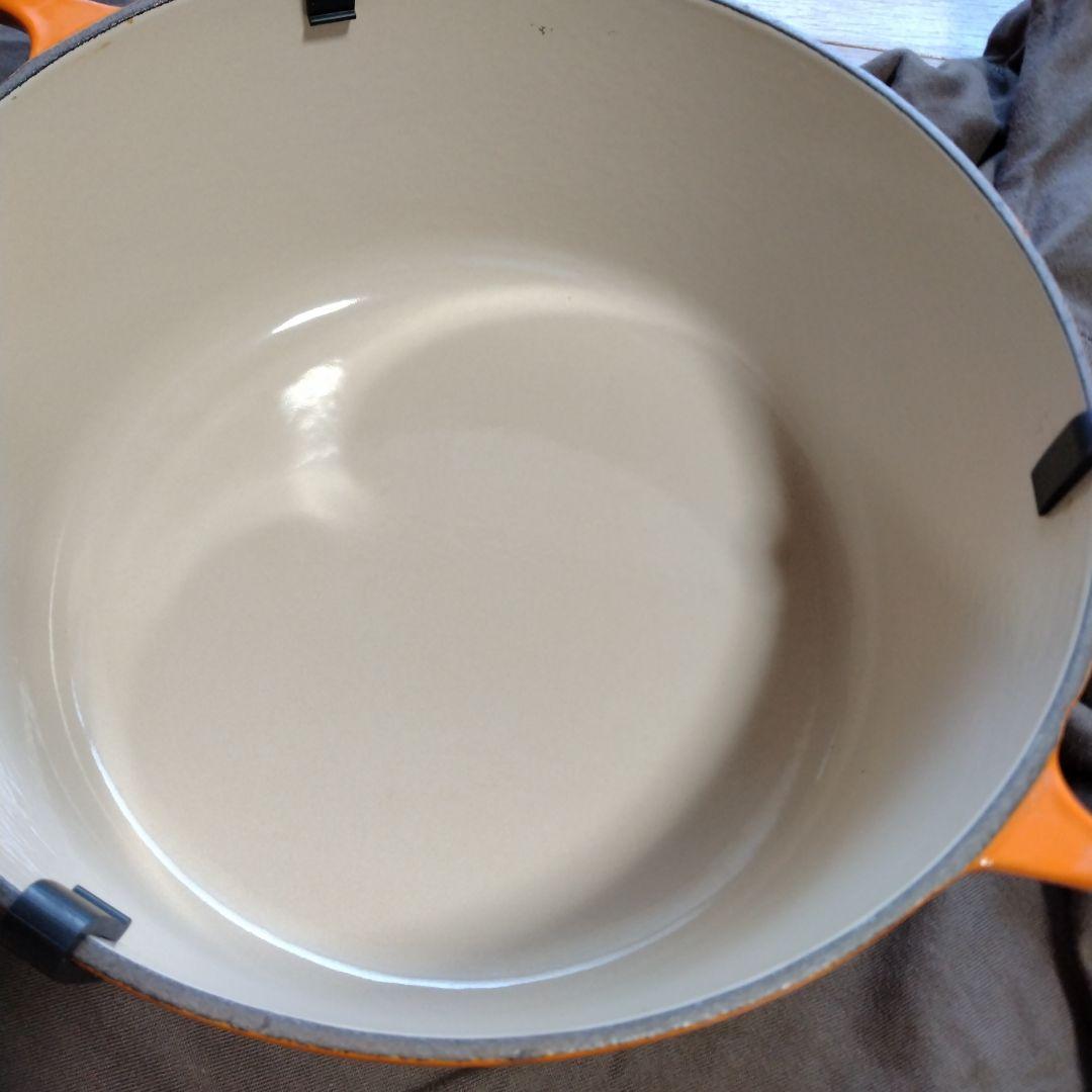 ルクルーゼ鍋　22センチ