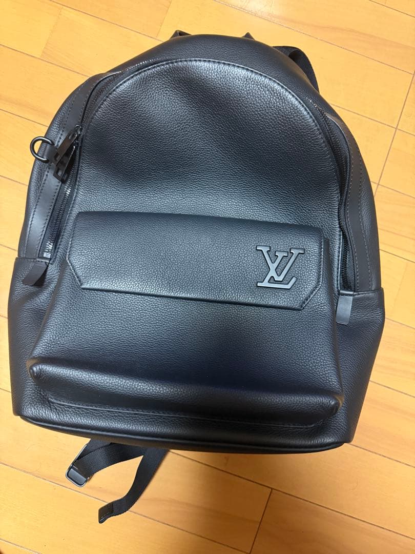 LOUISVUITTON ルイヴィトン　テイクオフ　バックパック　カーフレザー
