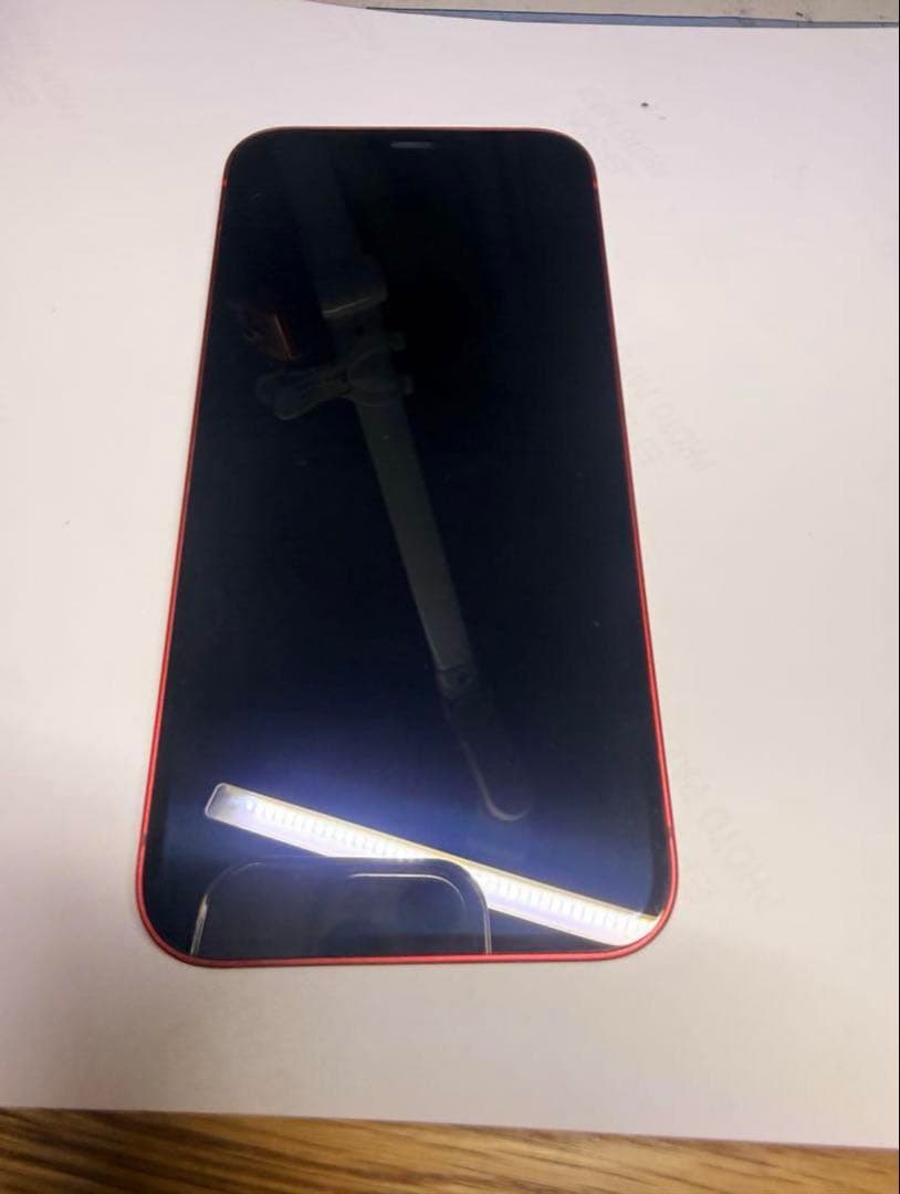 Apple iPhone 12 レッド 本体 (ケース付き)