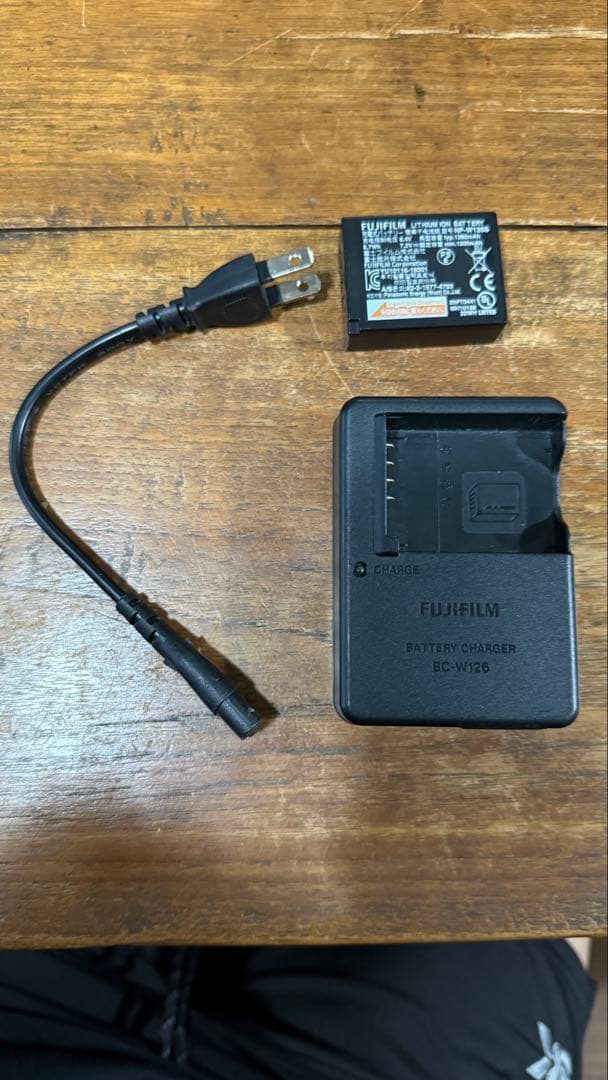 FUJIFILM XH-1 富士フイルム　デジタルカメラ