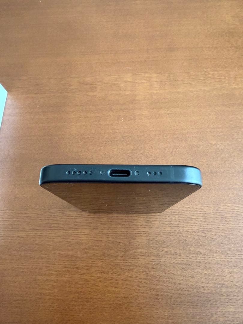 Apple iPhone 15 256GBブラック 本体