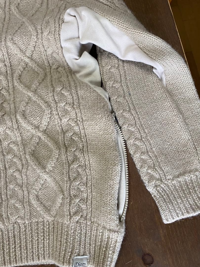 iDiom ベージュ フード付き ケーブル編みセーターメンズM