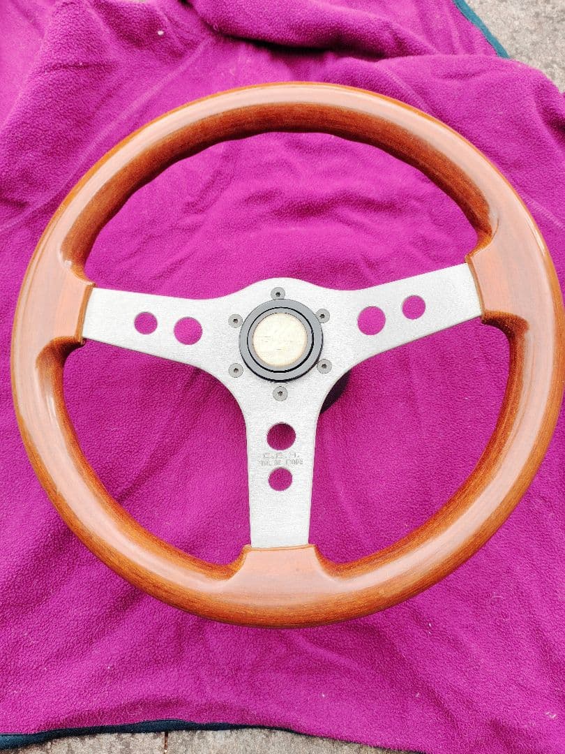 希少.旧車・OBA 35∅ ウッドステアリング 　ITALAN MADE