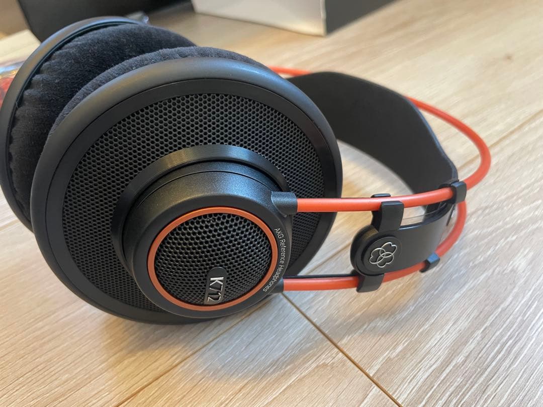y*4様 【美品】AKG K712 PRO 開放型ヘッドフォン