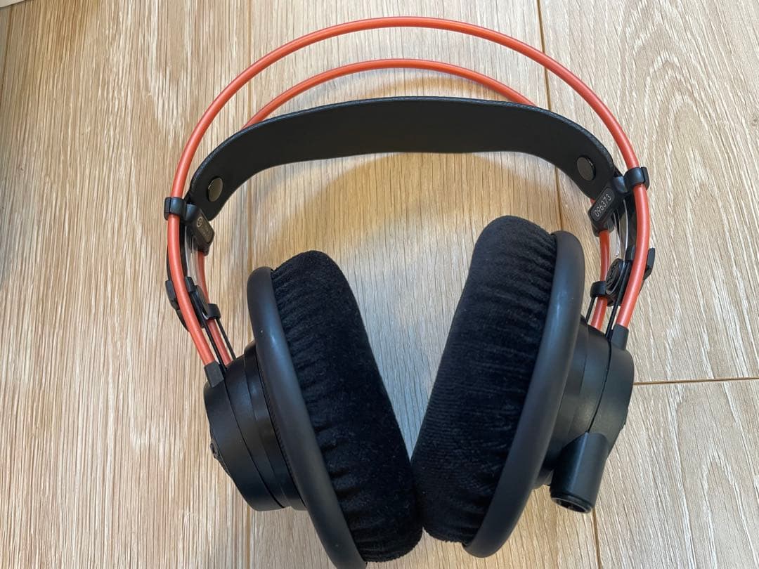 y*4様 【美品】AKG K712 PRO 開放型ヘッドフォン