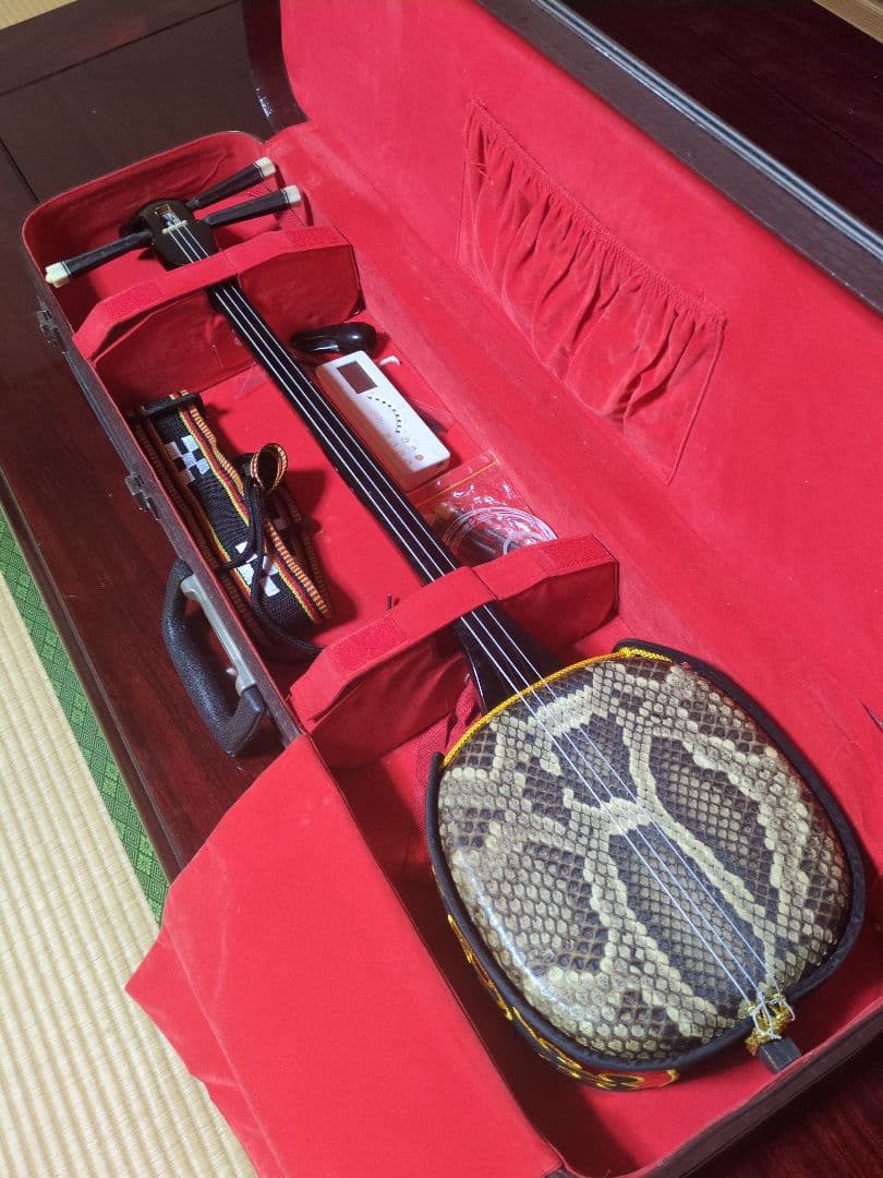 さ*き様 蛇皮三味線