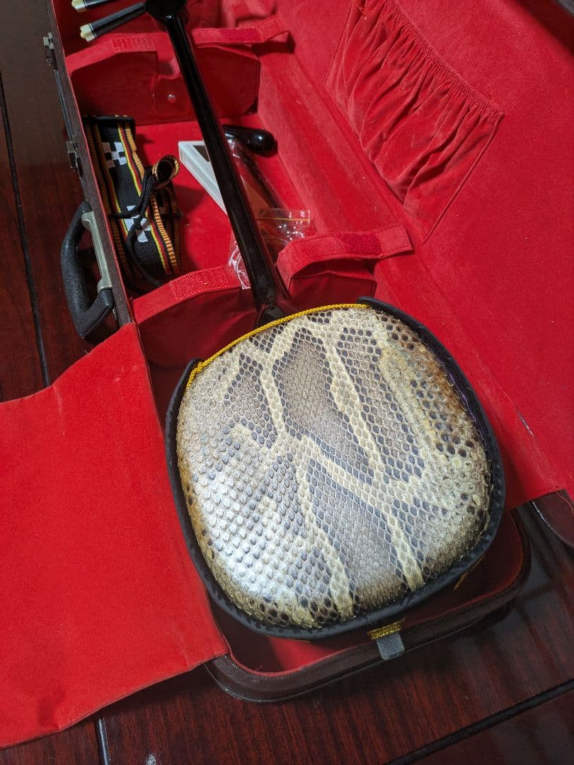 さ*き様 蛇皮三味線