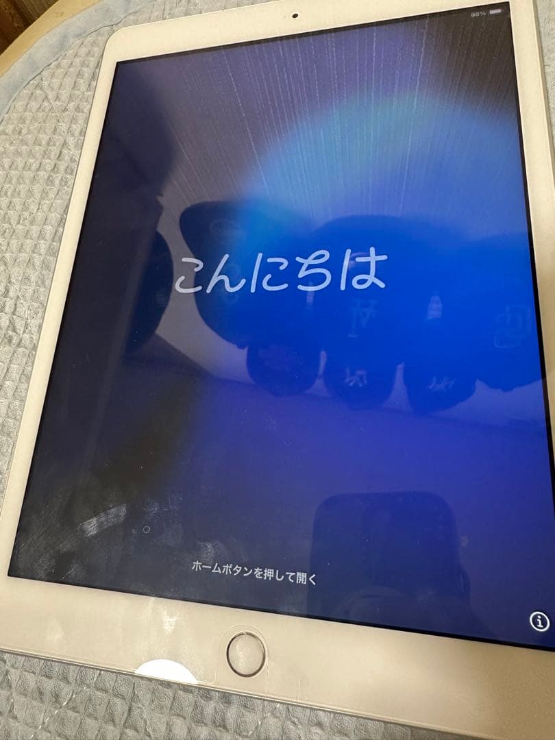 iPad 本体 第７世代 128GB シルバー　箱付き