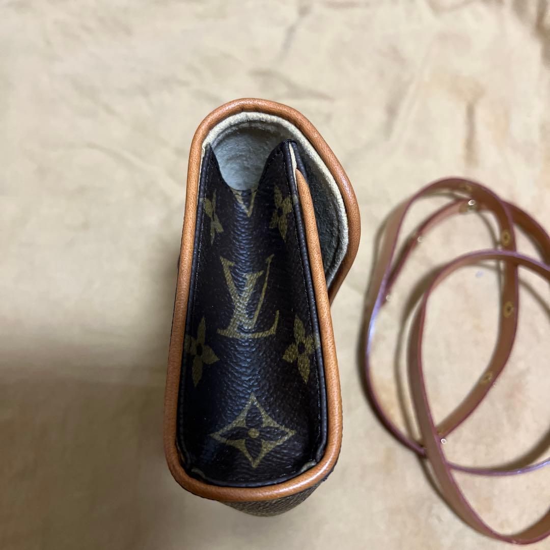 Louis Vuitton ウェストポ-チ　美品