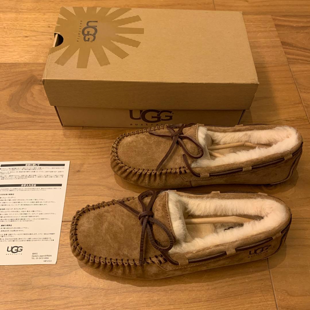 UGG モカシン 24cm 新品未使用　アグ　W DAKOTA