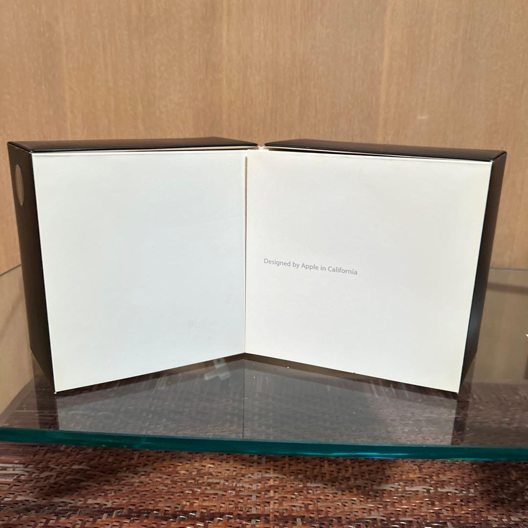 1回使用のみ◆APPLE iPod 40GB ホワイト　専用シリコンカバー付き