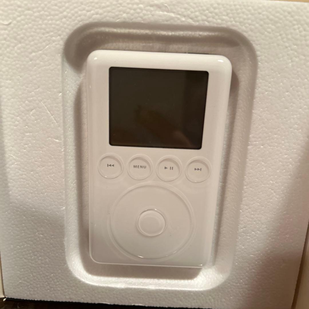 1回使用のみ◆APPLE iPod 40GB ホワイト　専用シリコンカバー付き