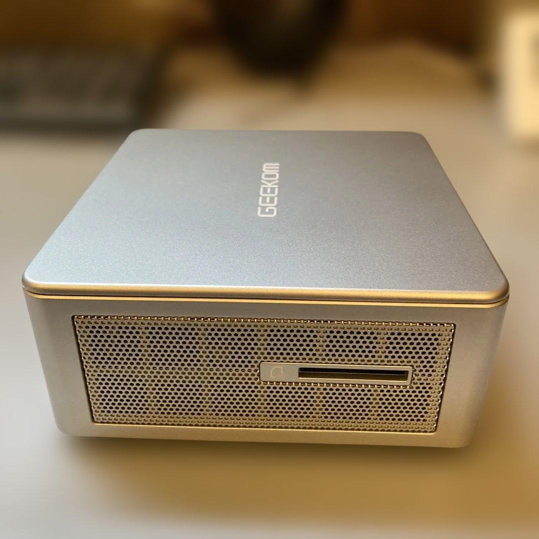 GEEKOM 高スペックミニPC Ryzen9 7940HS 32GB