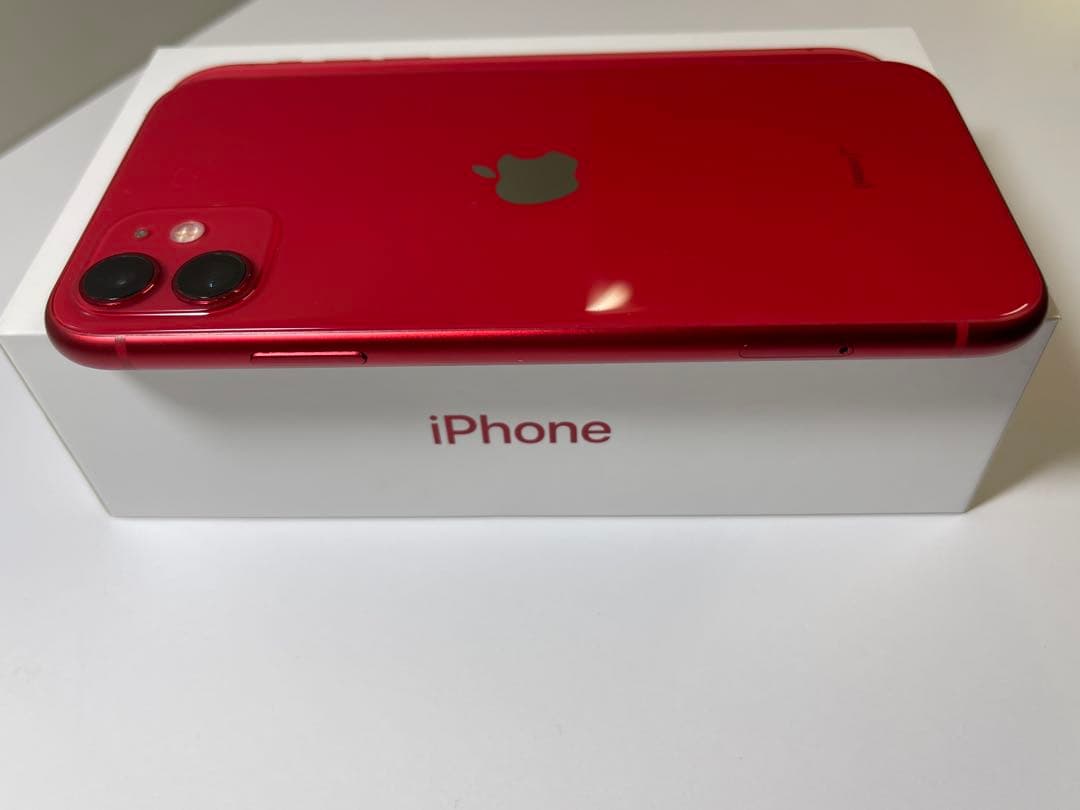 iPhone 11 レッド 128GB Sim Free!
