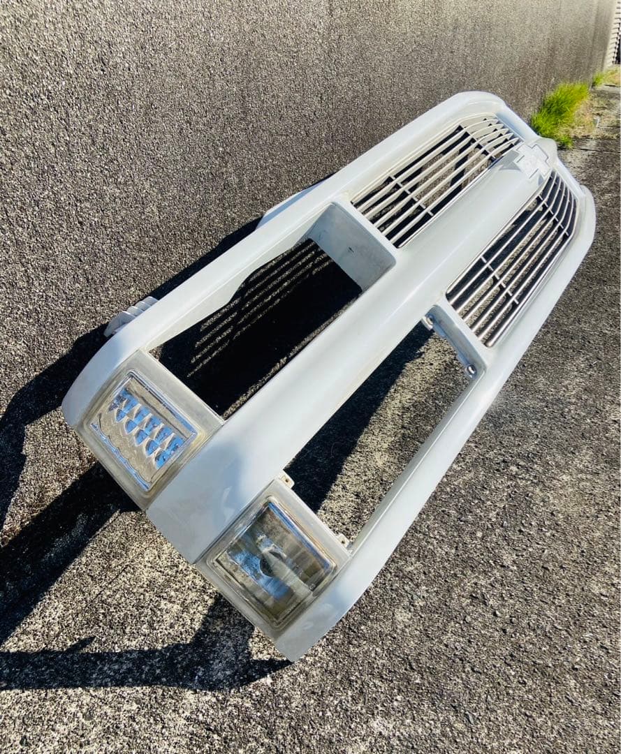 シボレー　C1500フロントグリル