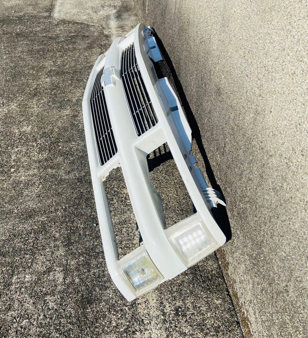 シボレー　C1500フロントグリル