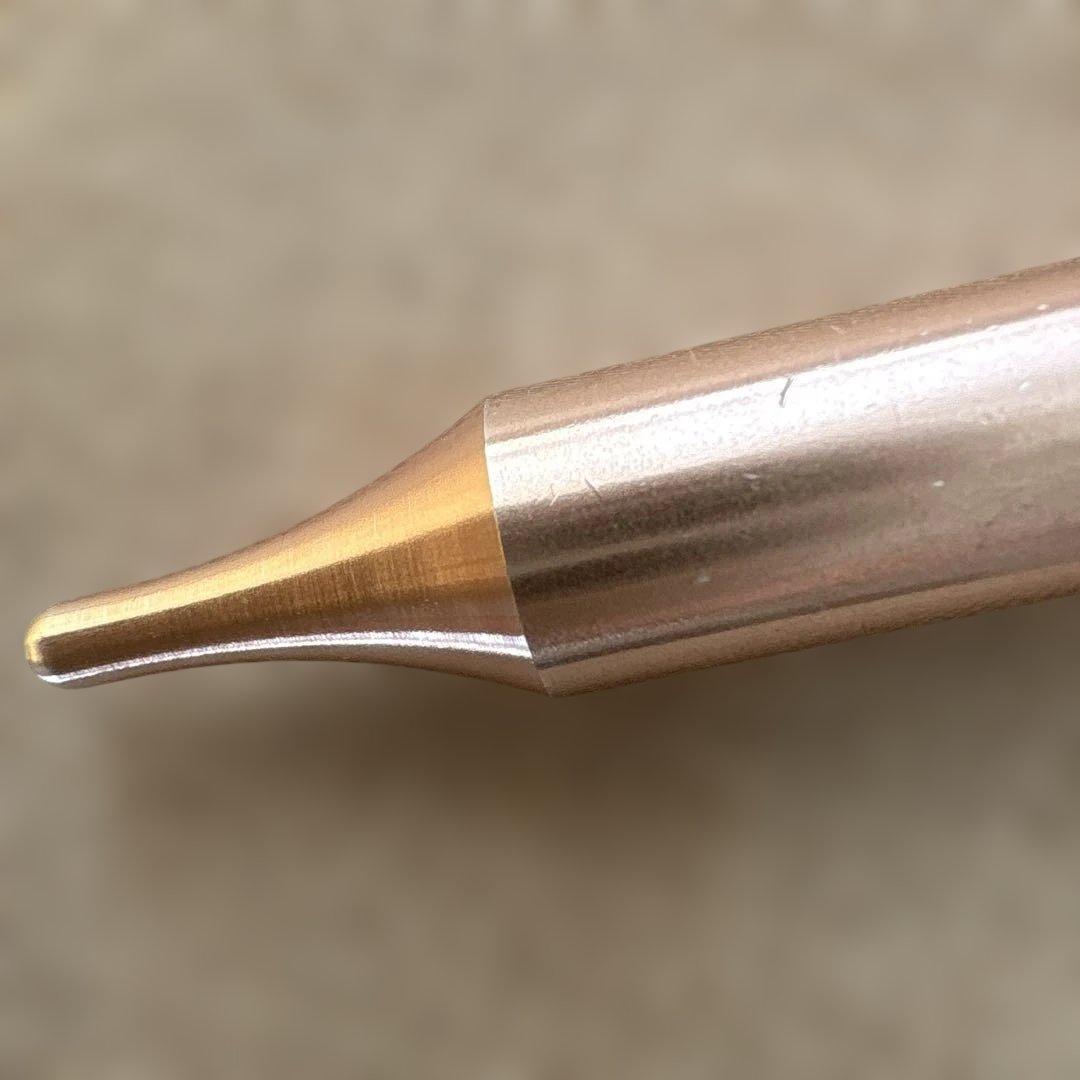 FTW セラミック フィオーラ　美顔ローラー　本体とケース（説明書無し）